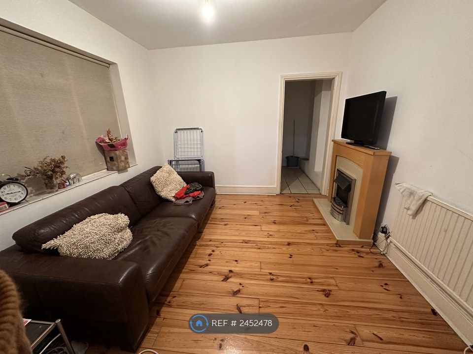 Property photo 2 of 3