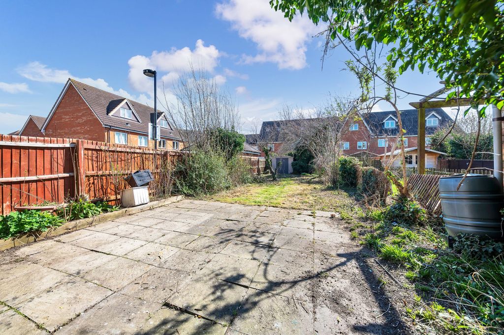 Property photo 2 of 15