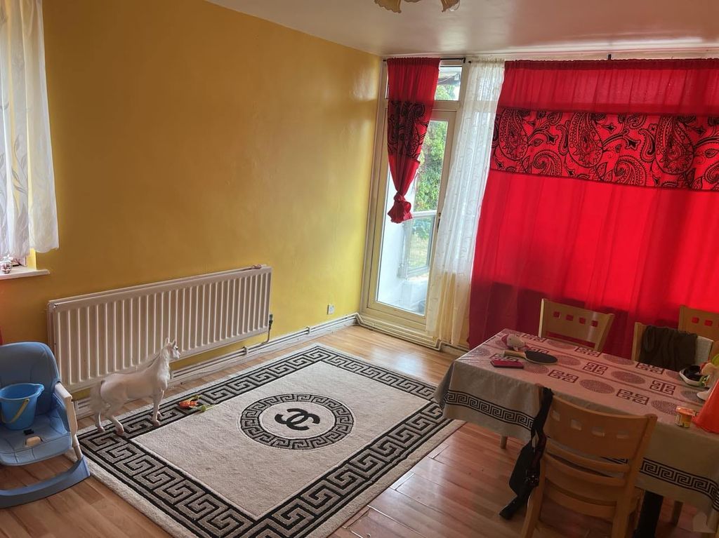 Property photo 2 of 5