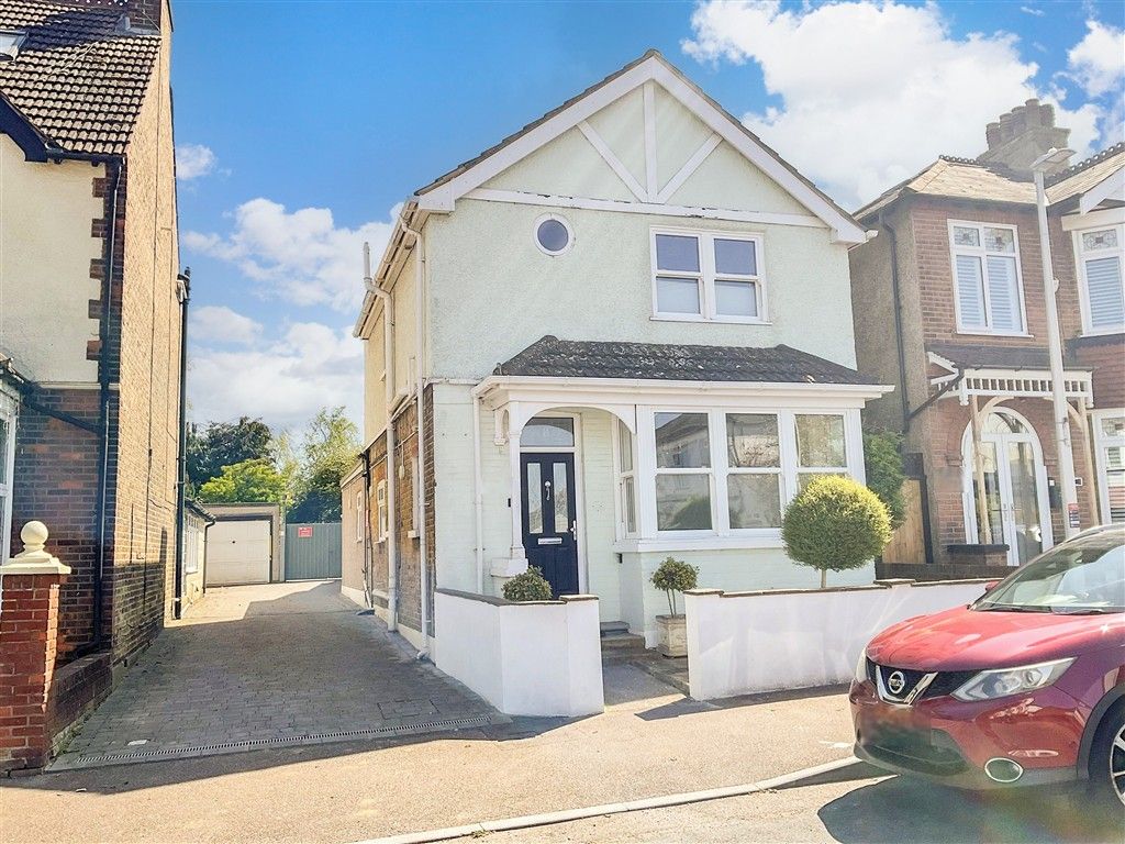 Property photo 1 of 13 Front