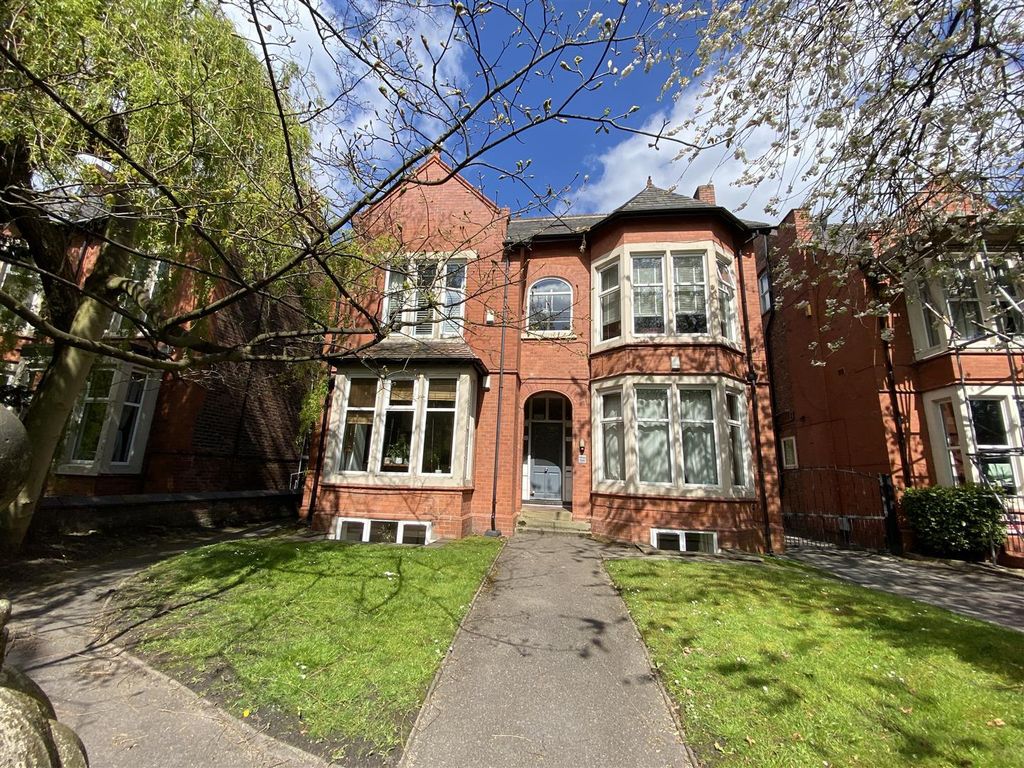 Property photo 1 of 15 External