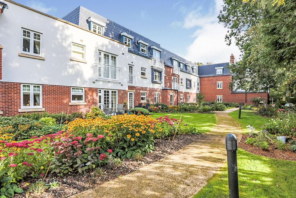 Property photo 2 of 12 9c8231A7-Decf-4Ba4-8Eeb-7c4B27d89375.Jpg