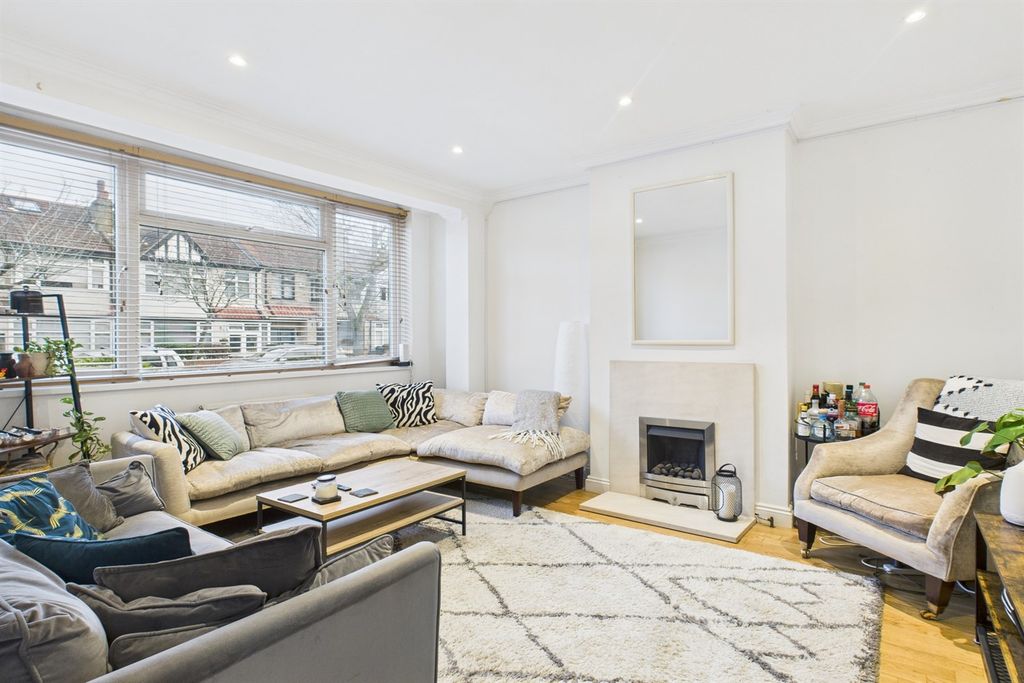 Property photo 2 of 19 Living Area