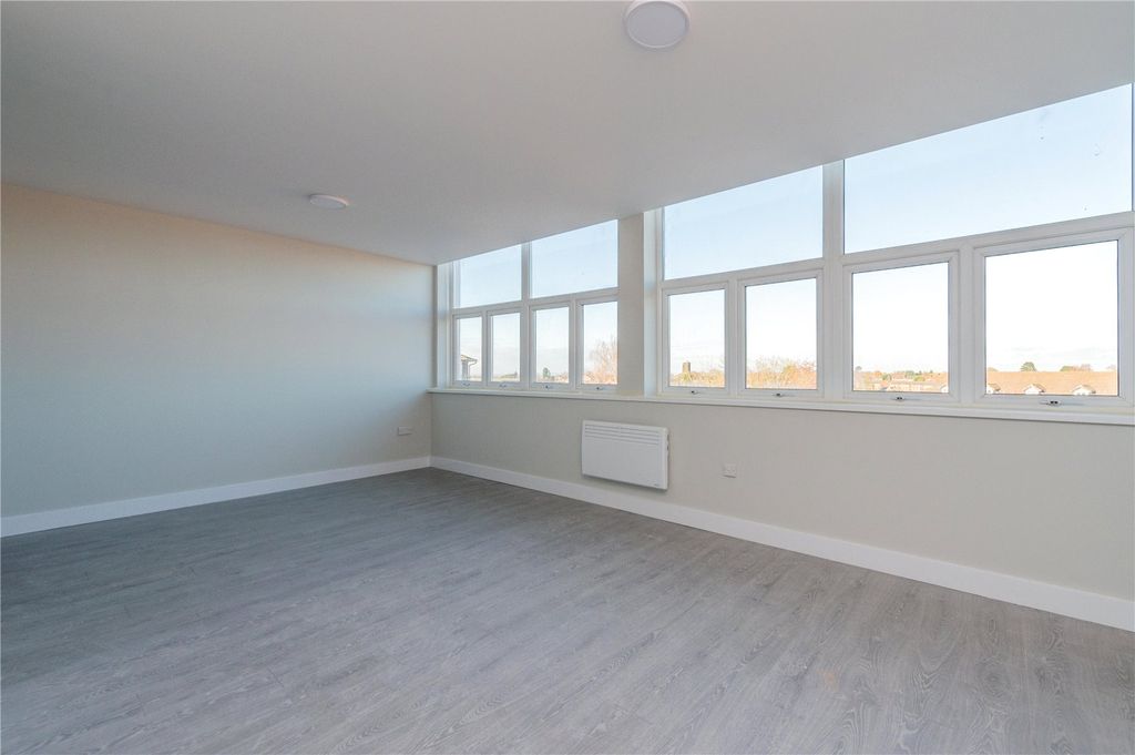 Property photo 3 of 18 Picture No. 13