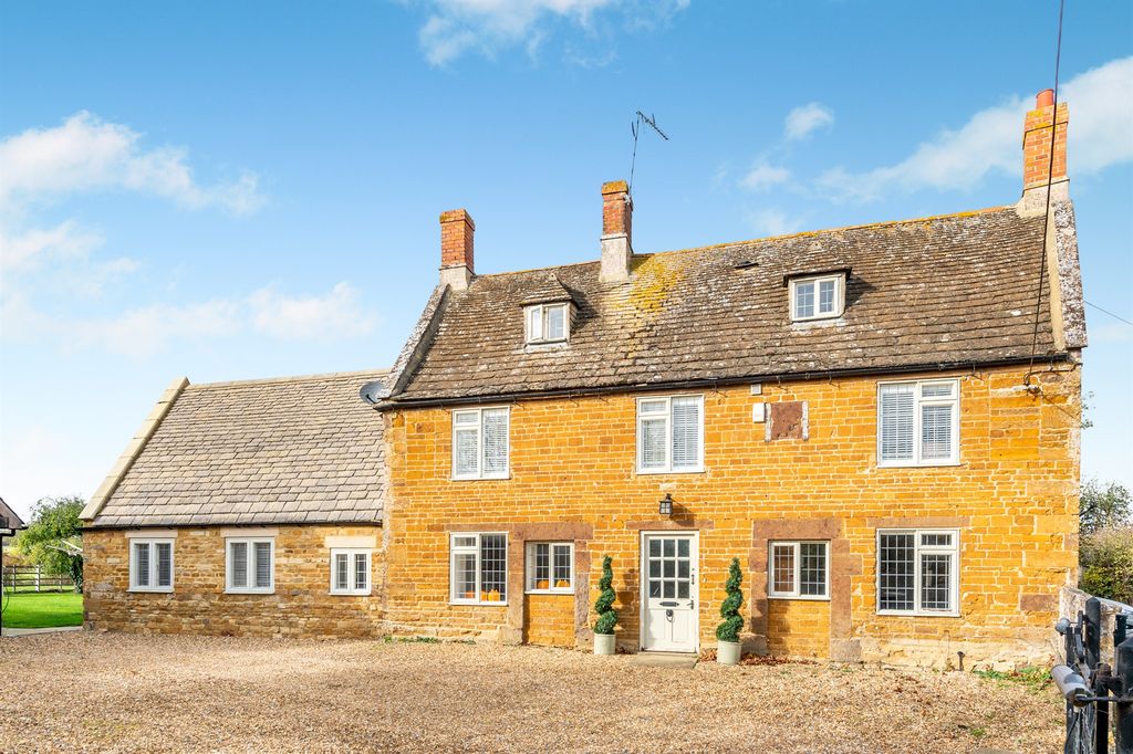 Property photo 1 of 19