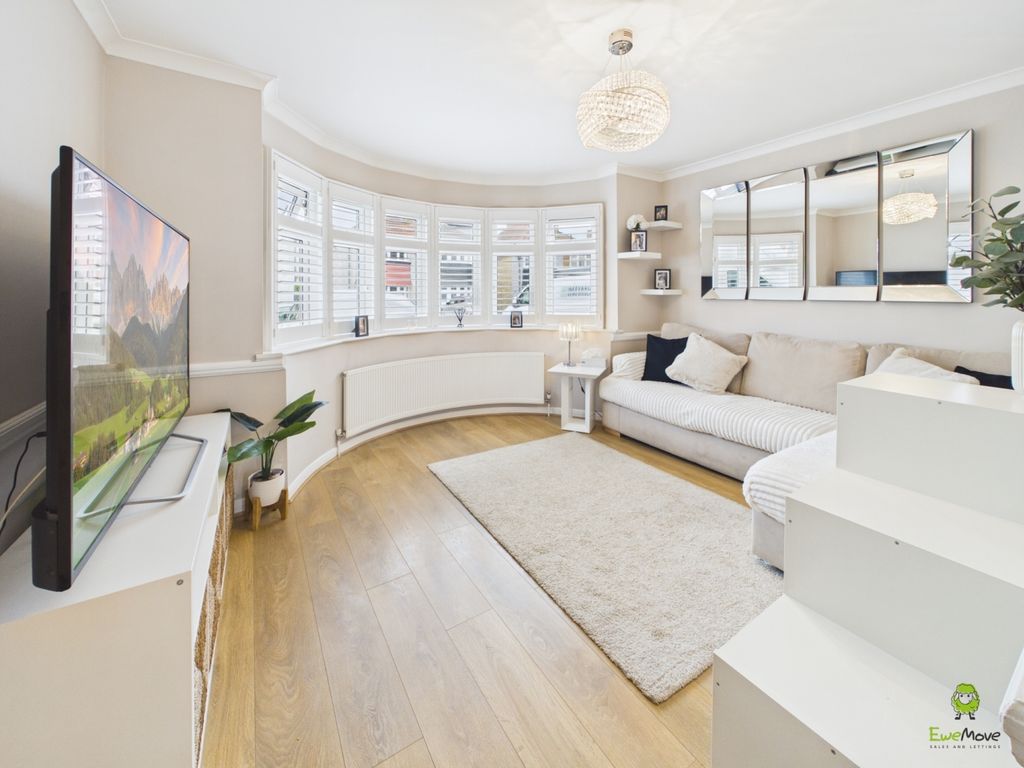 Property photo 2 of 24 Presented By Clinton At Ewemove Bexleyheath And Da