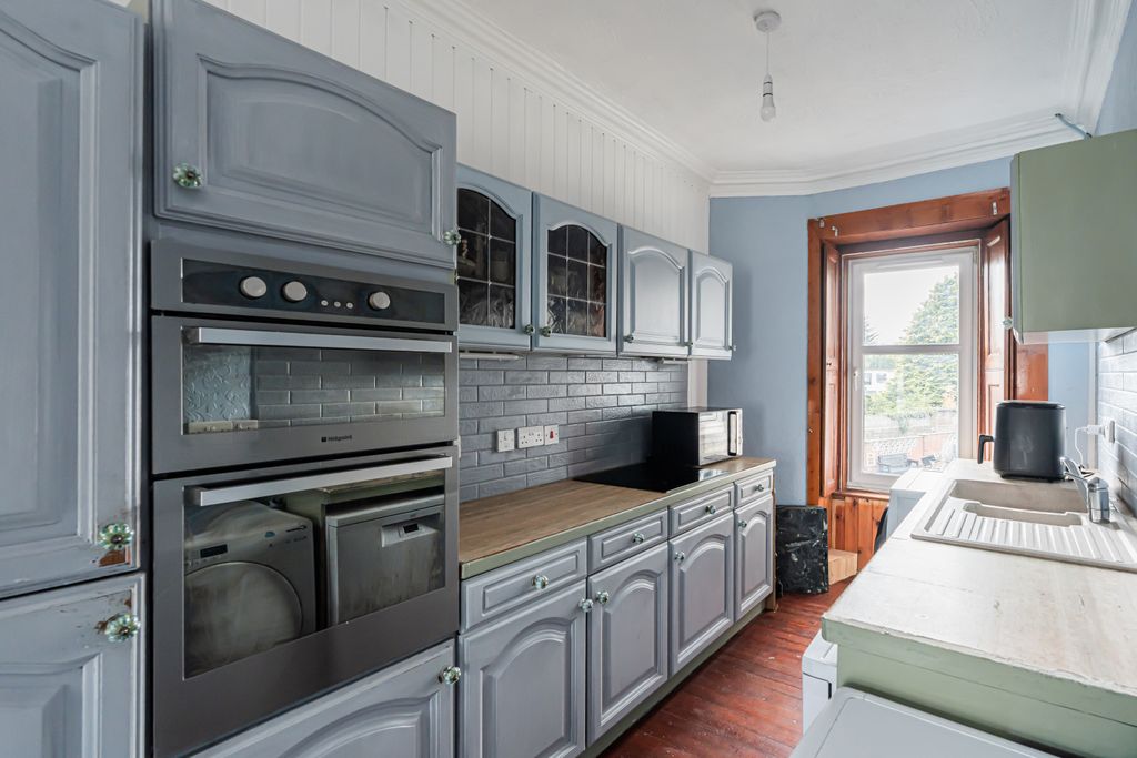 Property photo 3 of 14 Property Image 3