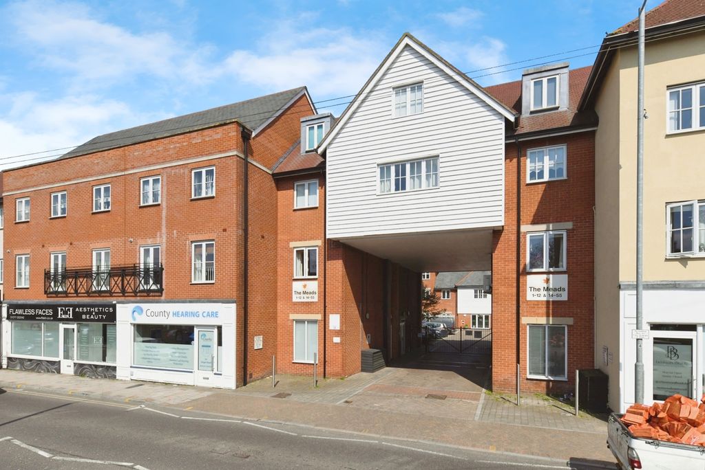 Property photo 2 of 14 Exterior