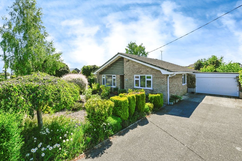 Property photo 1 of 17 Photo