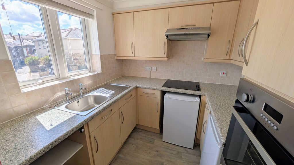 Additional image 4 of 1 bed flat for saleEast Terrace, Penzance TR18