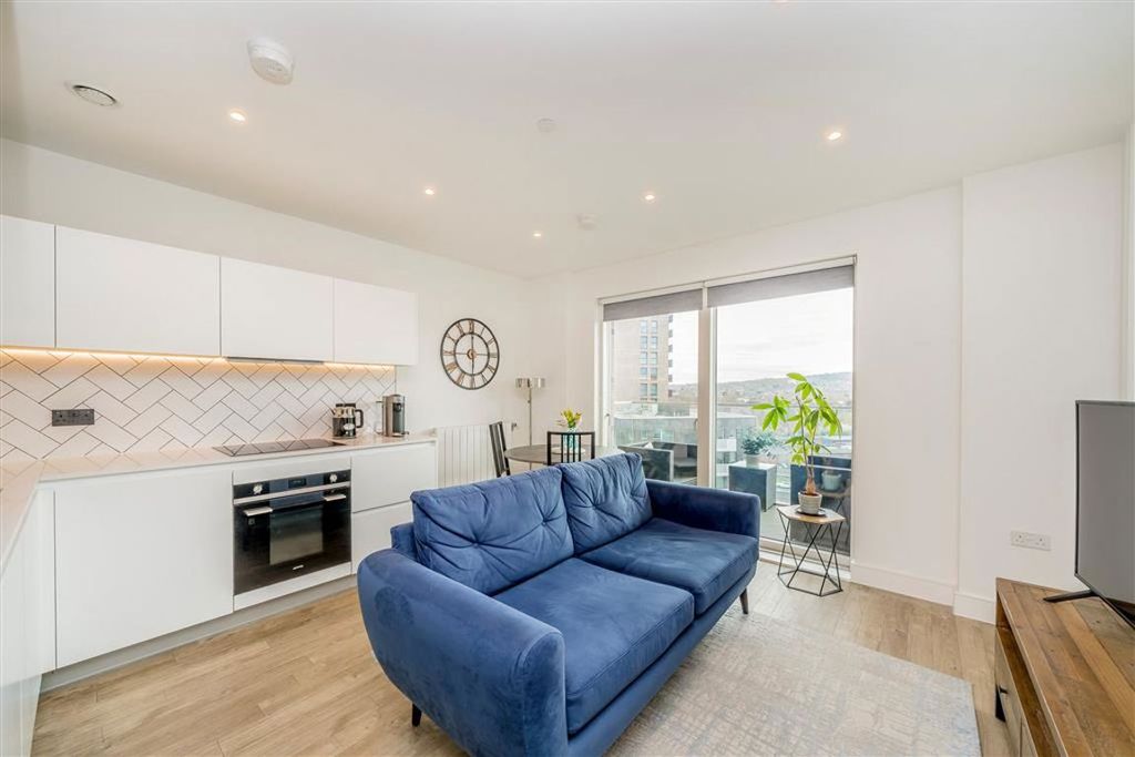 Property photo 2 of 10