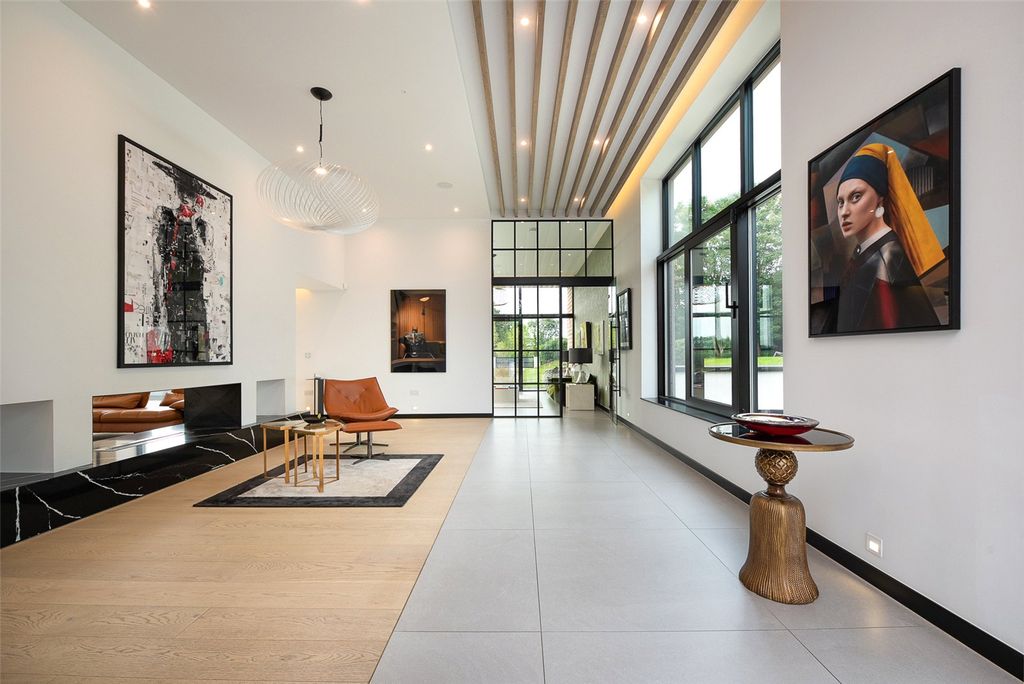 Property photo 3 of 18 Reception Hall