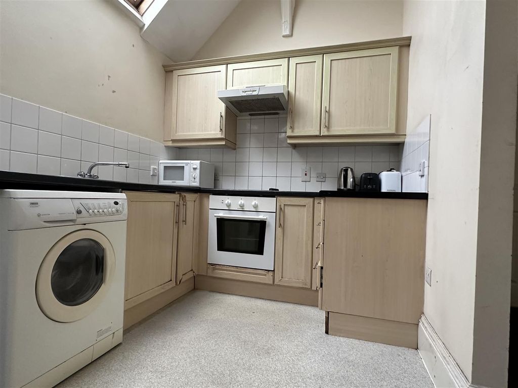 Property photo 3 of 6 8 Ath 2.Jpg