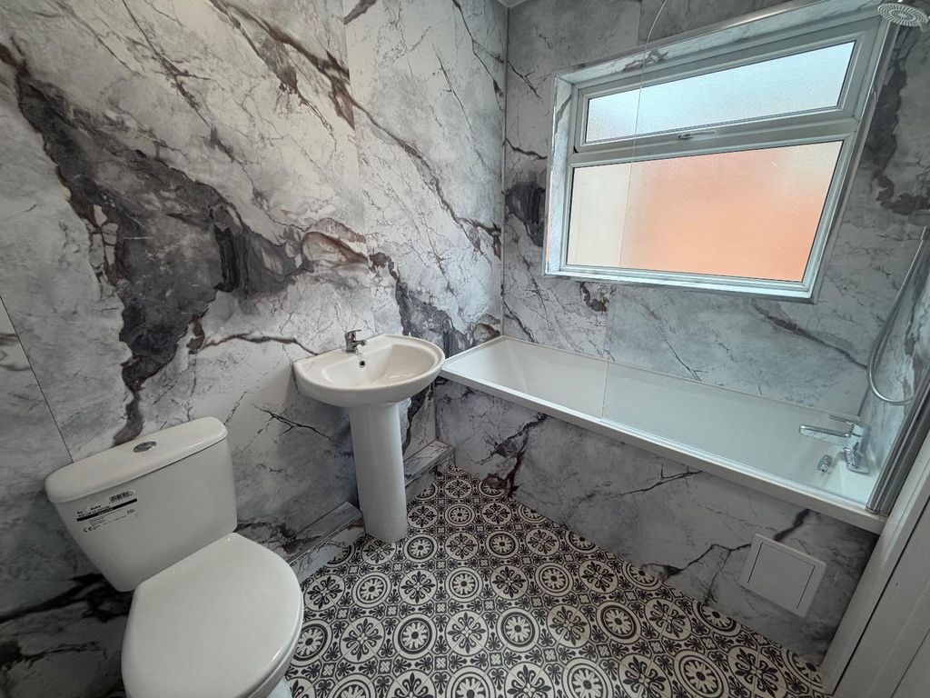 Property photo 1 of 12 Tempimageq8Cazl.Jpg