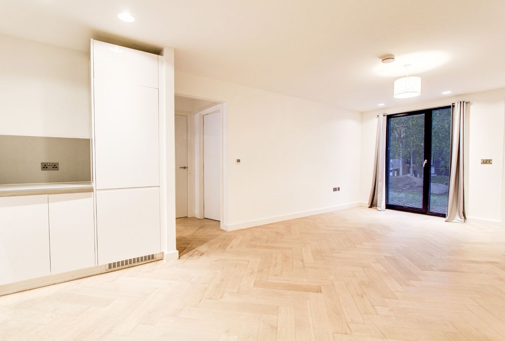 Property photo 3 of 5 Photo 5