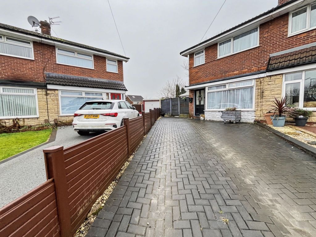 Property photo 1 of 24