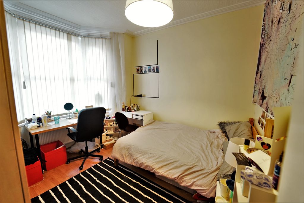 Property photo 3 of 7 Bedroom