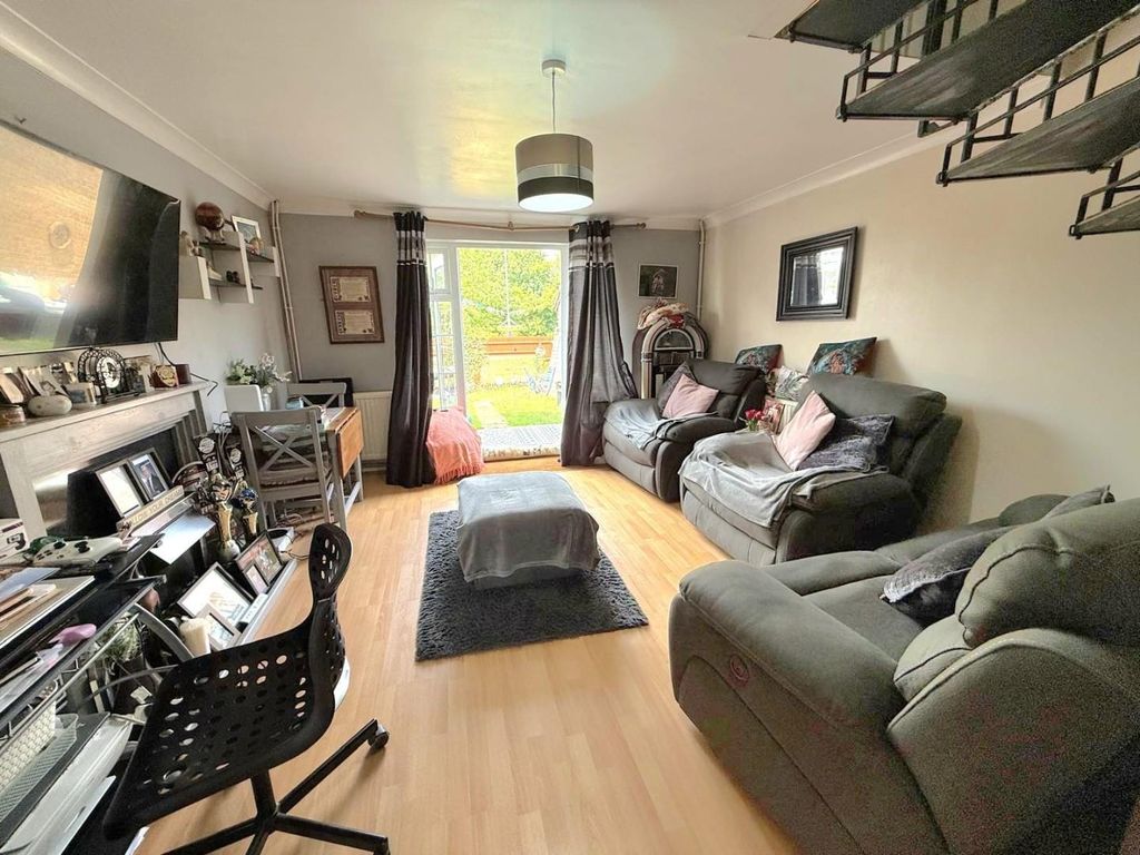 Property photo 3 of 10 12.Jpg