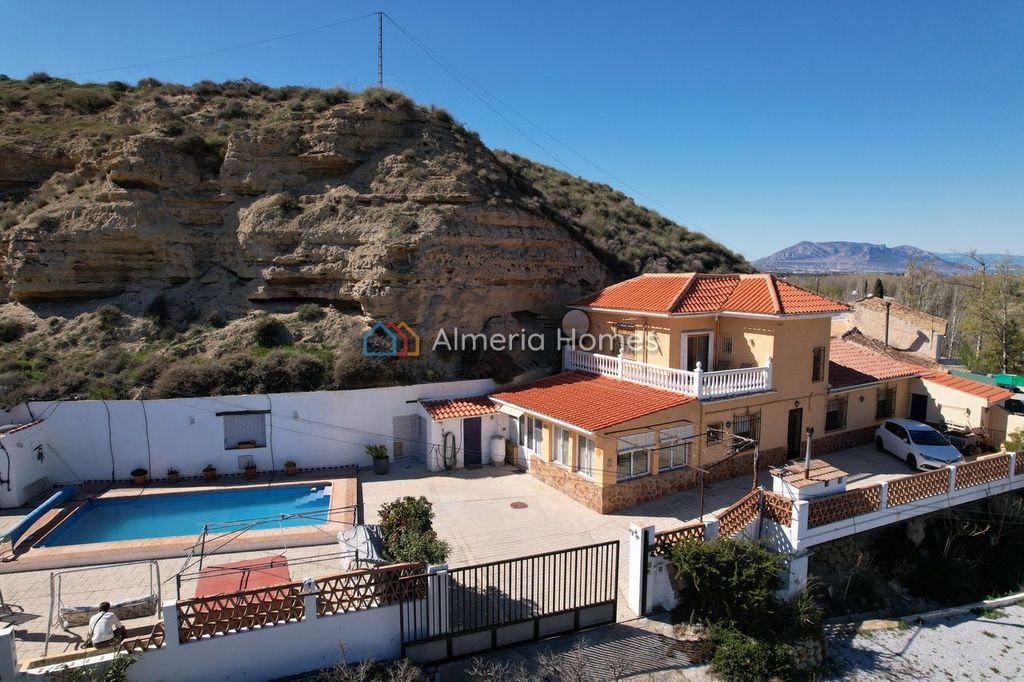 Property photo 3 of 30