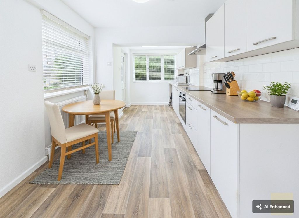 Property photo 3 of 15 Kitchen