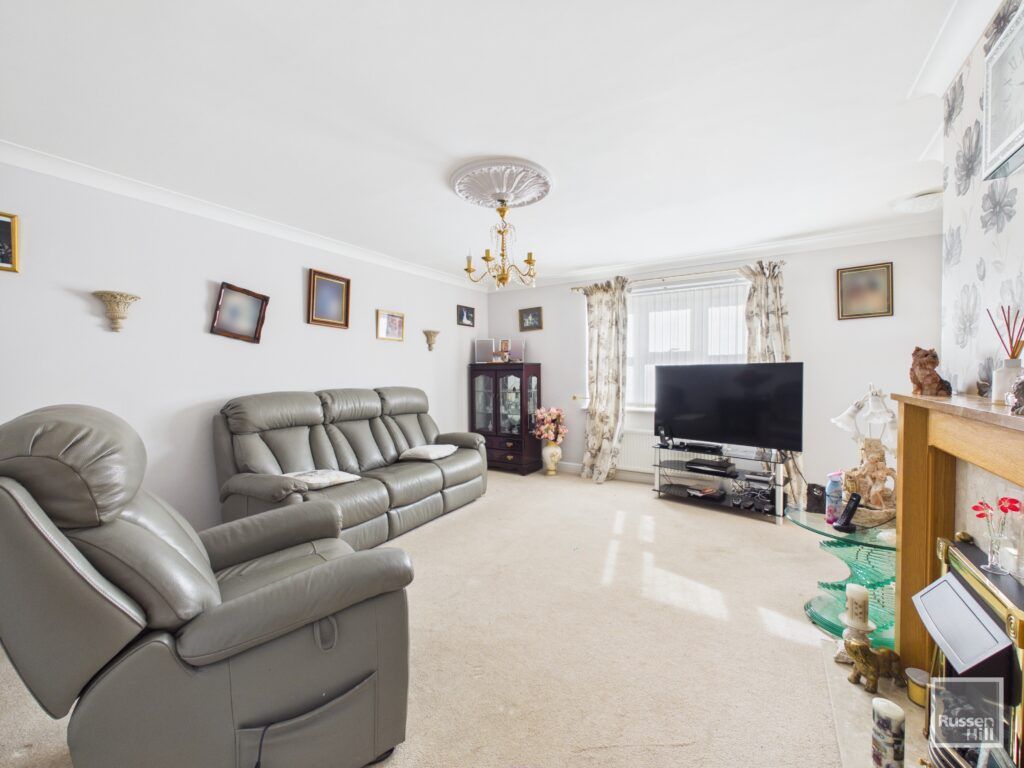 Property photo 3 of 13