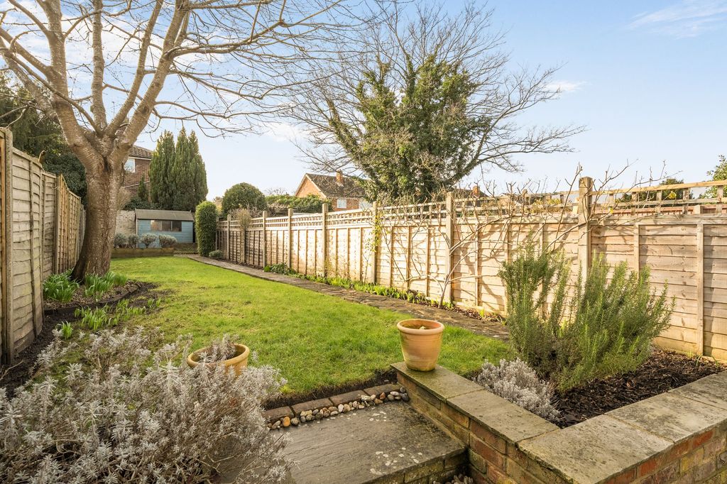 Property photo 2 of 17