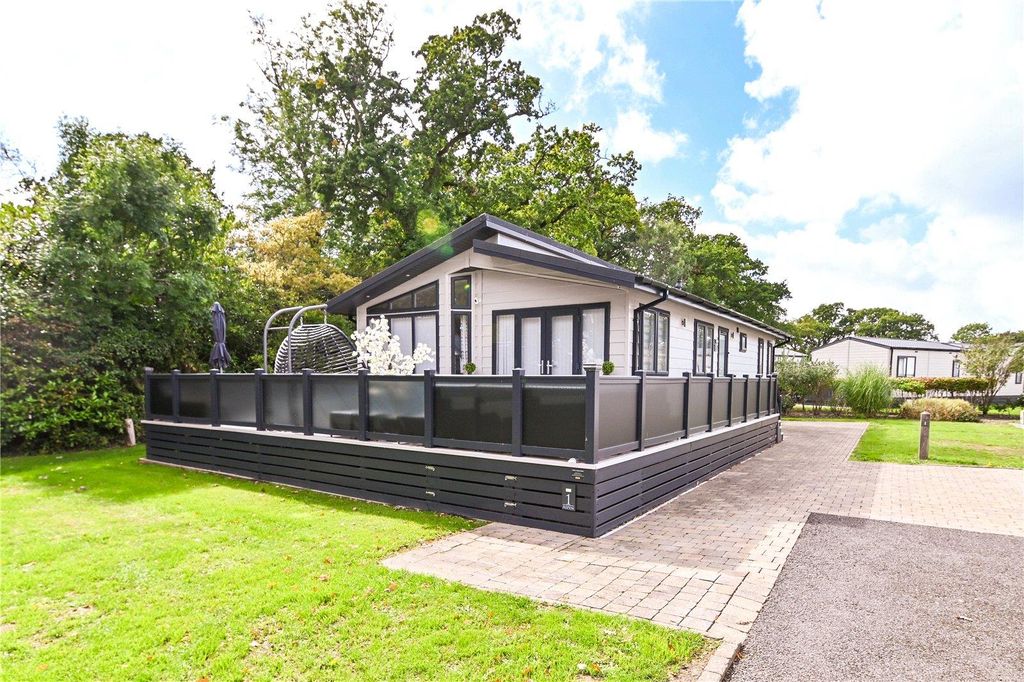 Property photo 1 of 17 Picture No. 19