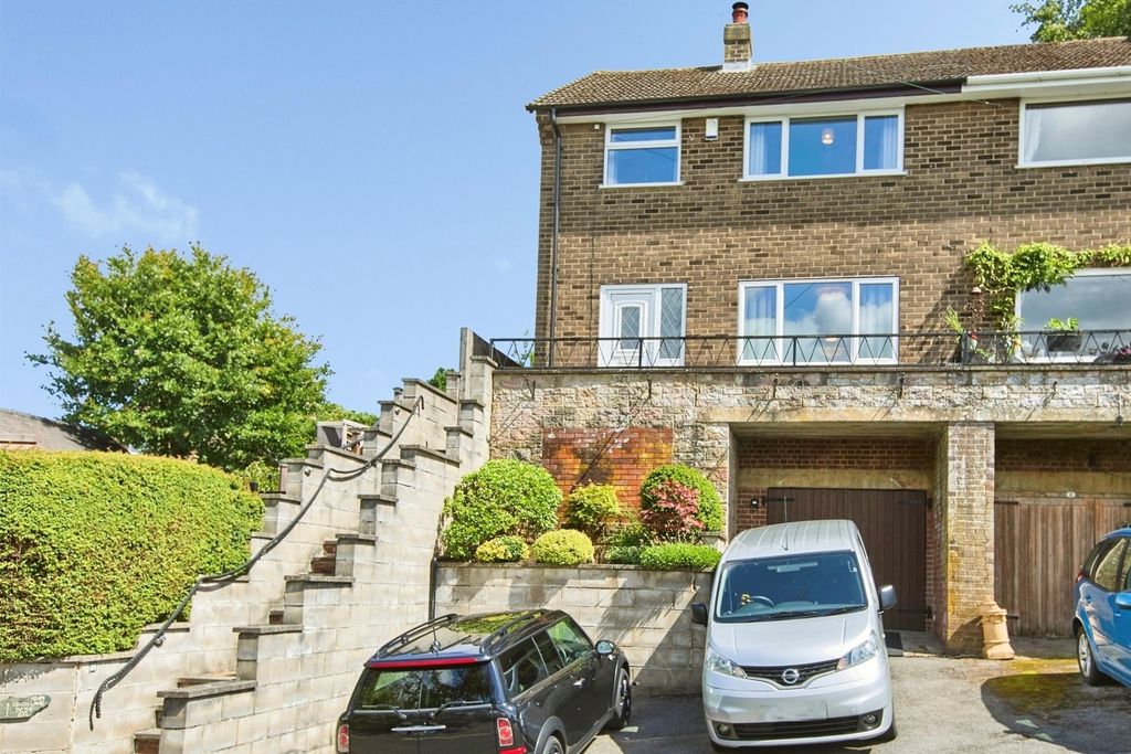 Property photo 1 of 34
