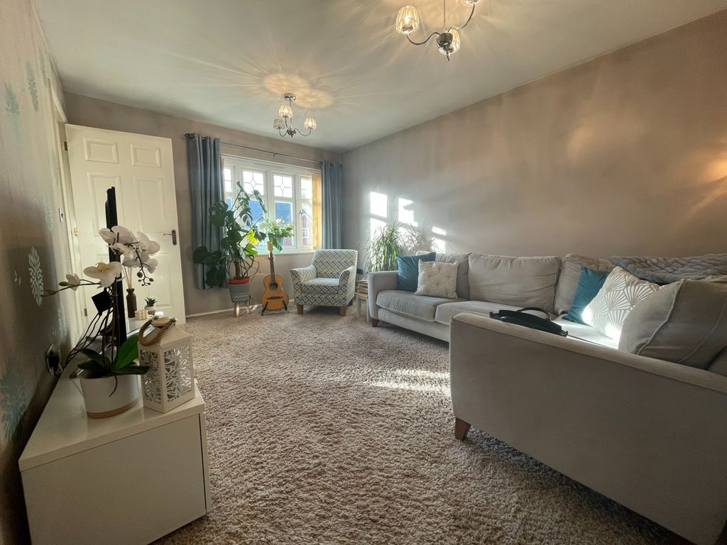 Property photo 3 of 8