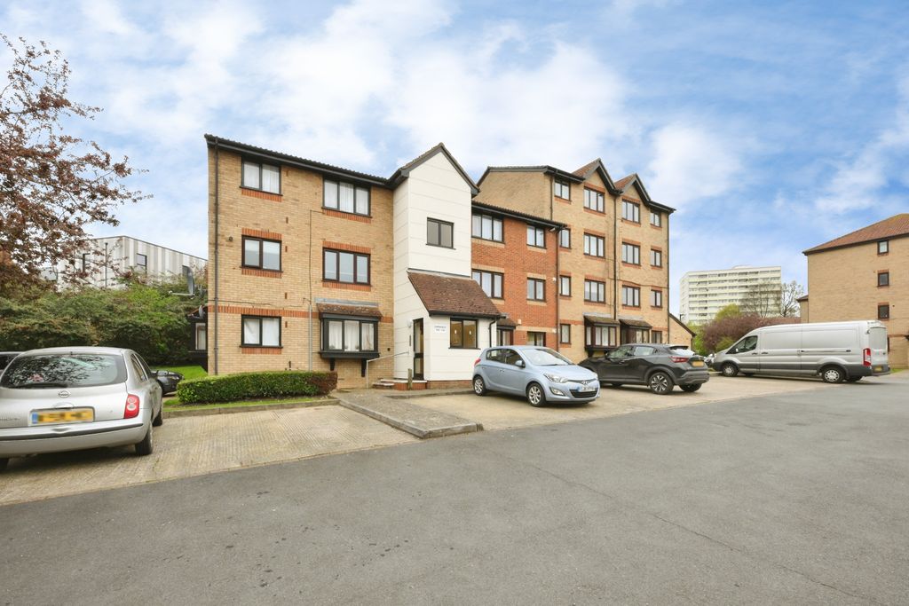 Property photo 1 of 20