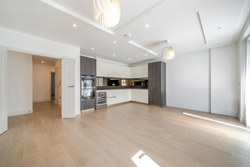 Property photo 2 of 16 1-6A0394A3351F9-1...