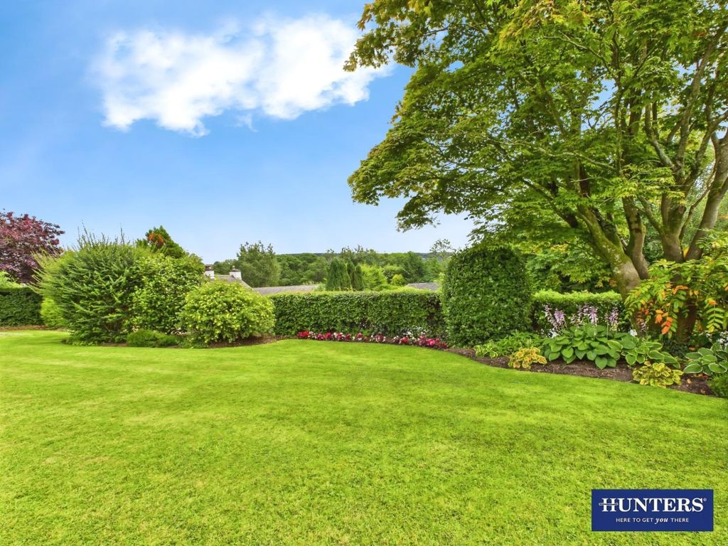 Property photo 3 of 31 Garden