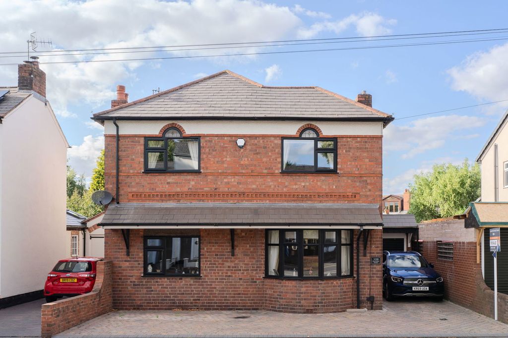 Property photo 1 of 30