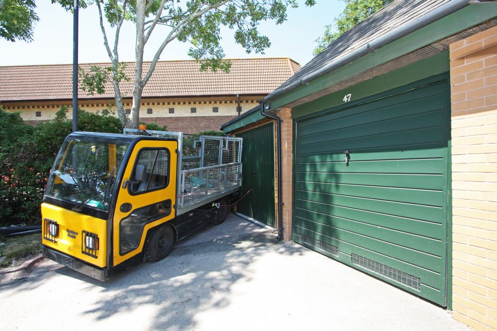 Property photo 2 of 5