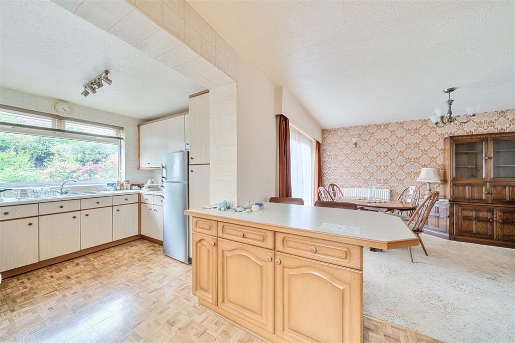 Property photo 3 of 13 Open Plan Kitchen.Jpg