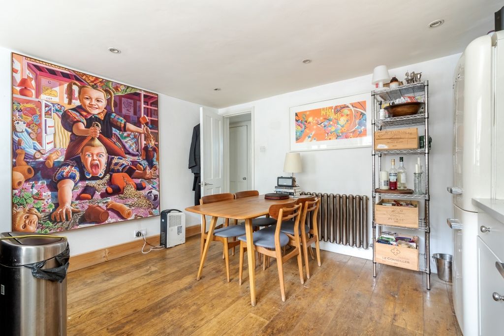 Property photo 3 of 15 Ripplevale Grove