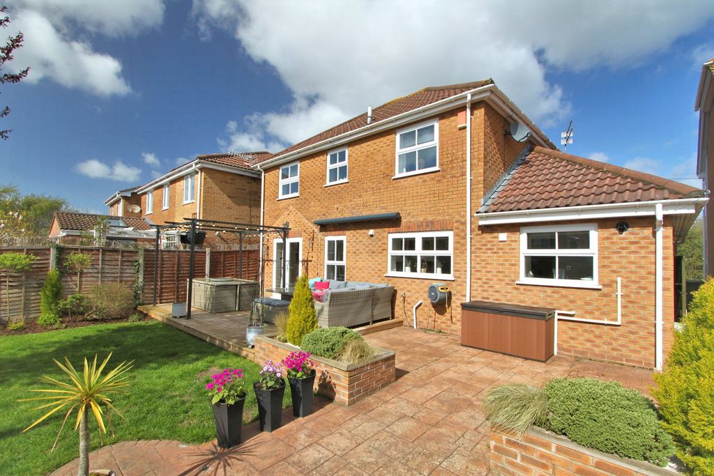 Property photo 3 of 14