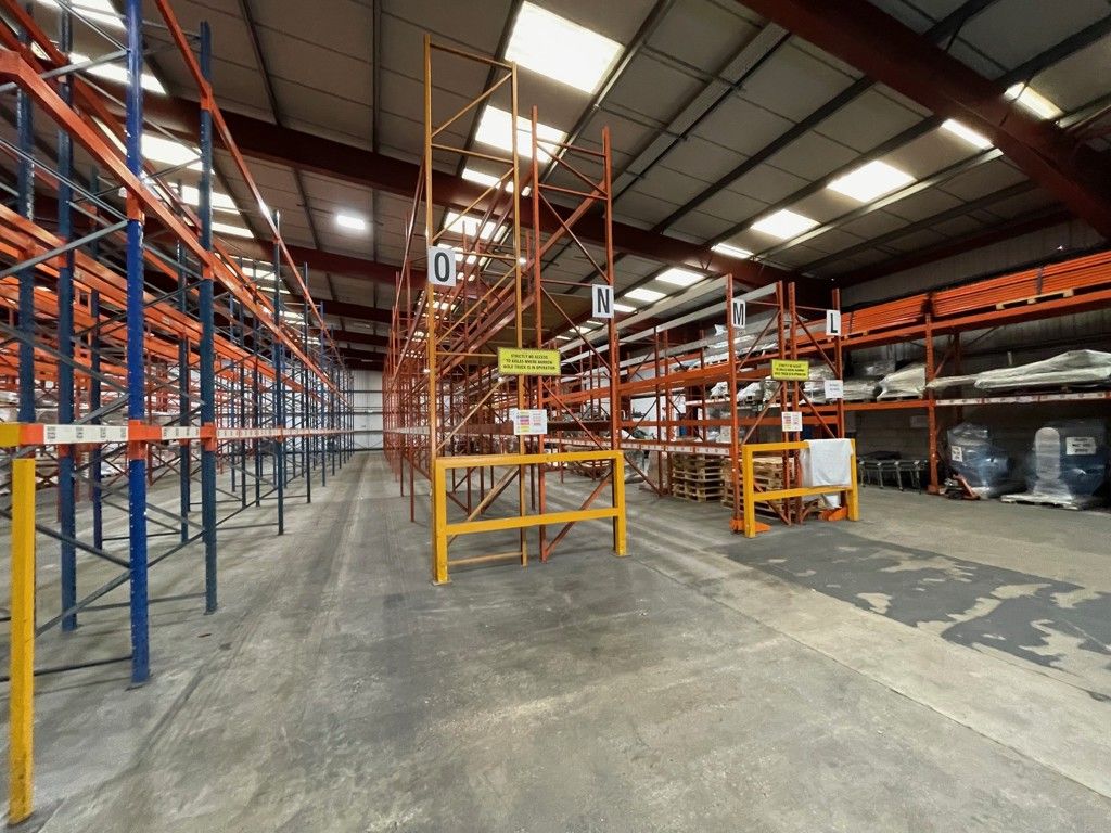 Property photo 3 of 9 Photo 9