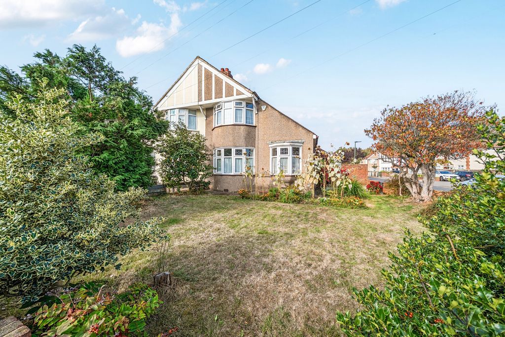 Property photo 1 of 13 1522802-2-6Abb873...