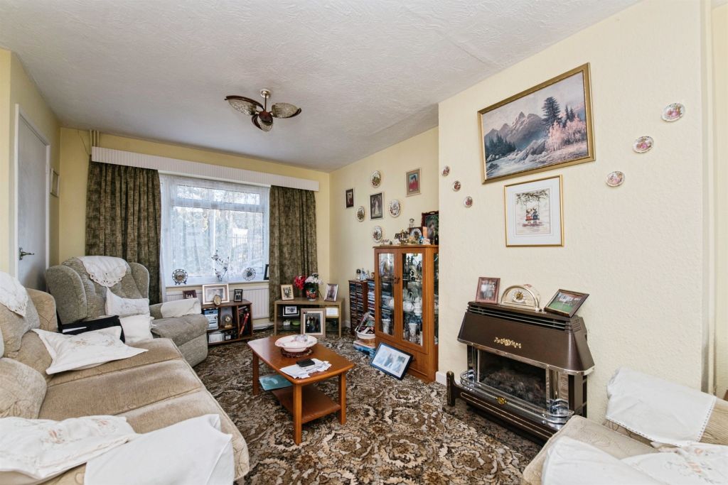 Property photo 2 of 17