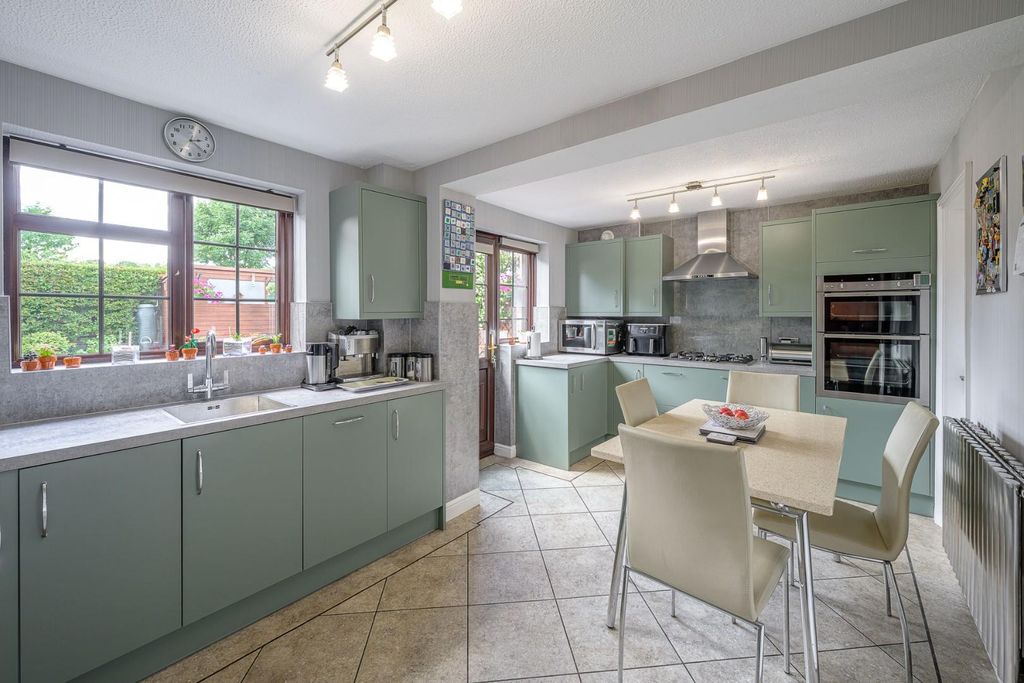 Property photo 3 of 33 _Msm7670-1.Jpg