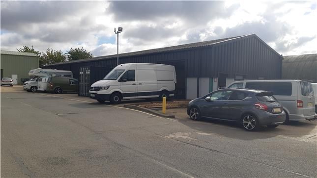 Property photo 1 of 7 Photo 3