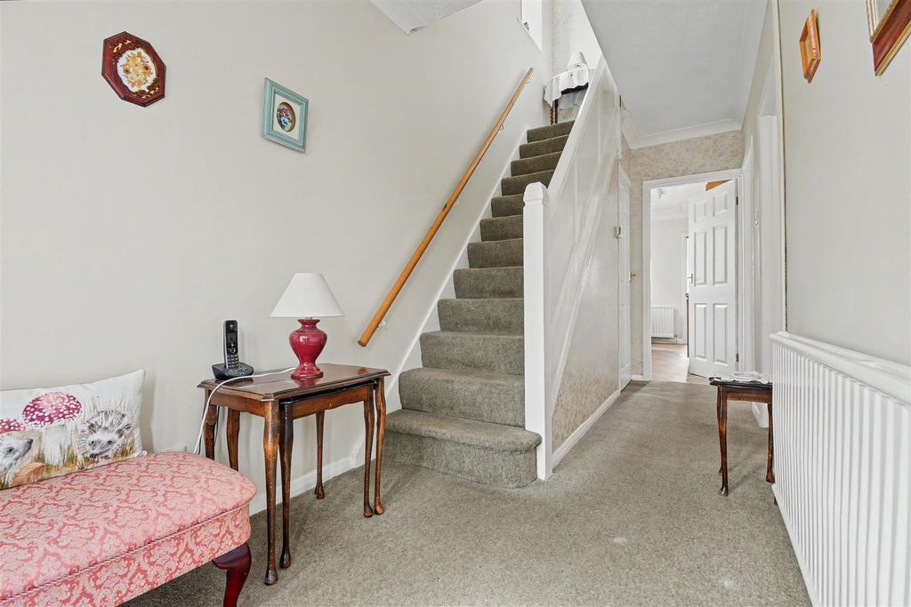 Property photo 3 of 26 Hallway