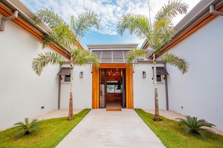 Property photo 2 of 12 <Alttext/>