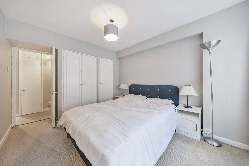 Property photo 3 of 7