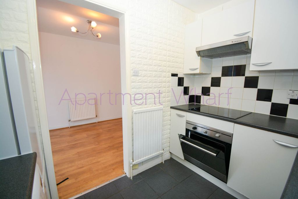 Property photo 3 of 23