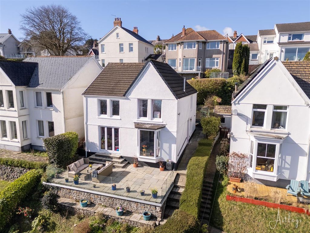 Property photo 1 of 34 98-Mumbles-10.Jpg