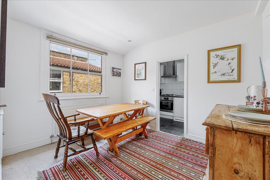 Property photo 3 of 7