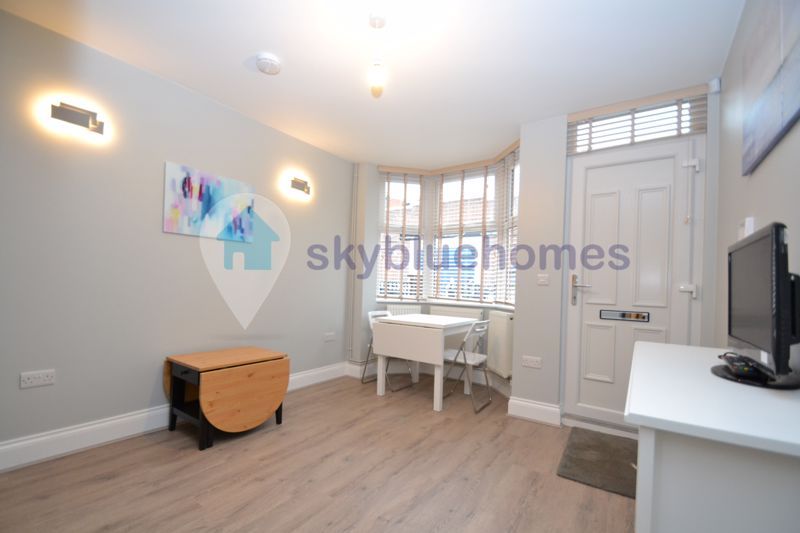 Property photo 3 of 8 Photo 20