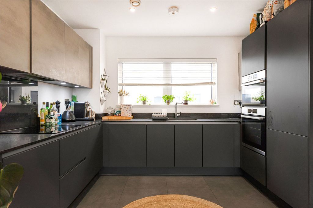 Property photo 2 of 27 Open Plan Living